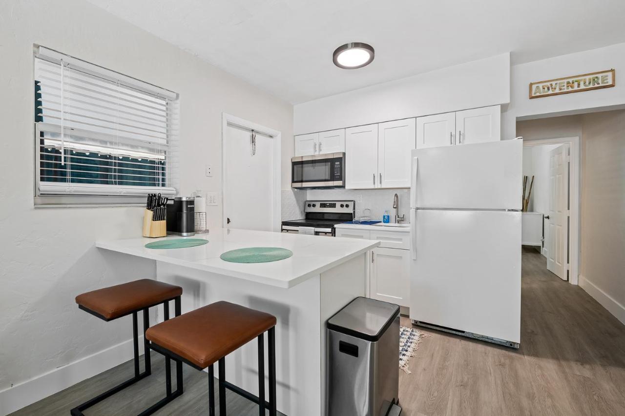 Comfy Bnb W/ King Bed + Work/Travel + Beach 8 Min Hallandale Beach Exterior photo